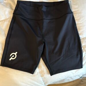 Peloton women’s bike shorts size large NWOT